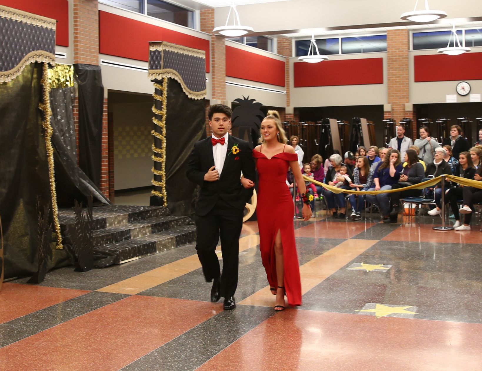 MC Prom 2018 (41).JPG